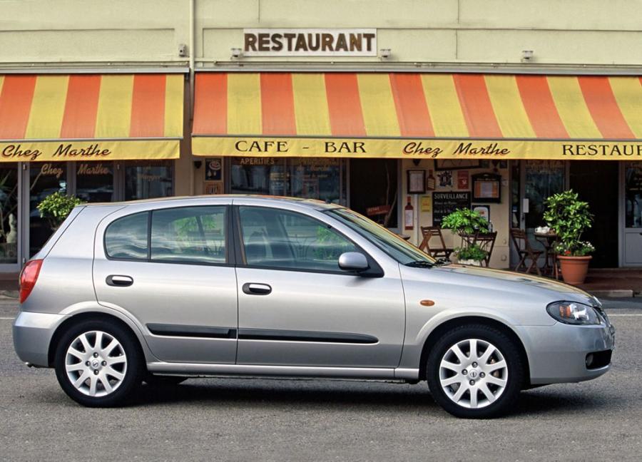  Nissan Almera 5-Door 2003 года  (фото 3 из 3)